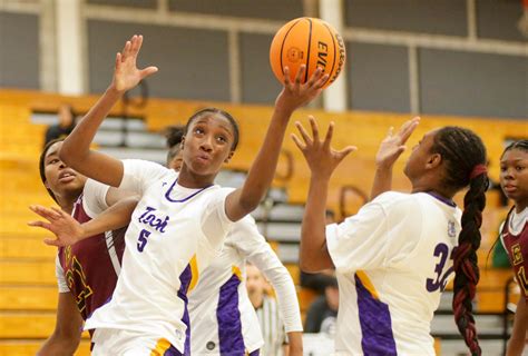 Oakland Tech girls get back on track as super-sophomores do it all: “We needed this win badly”